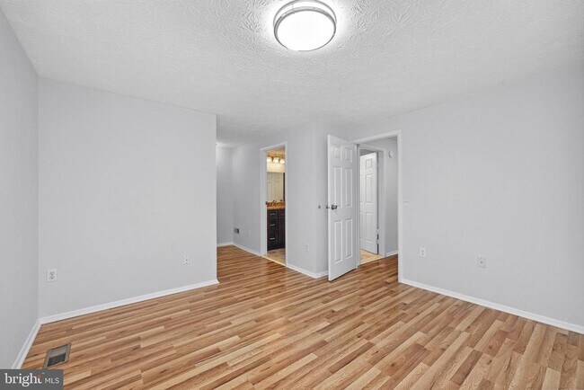 Building Photo - 1632 Barnstead Dr