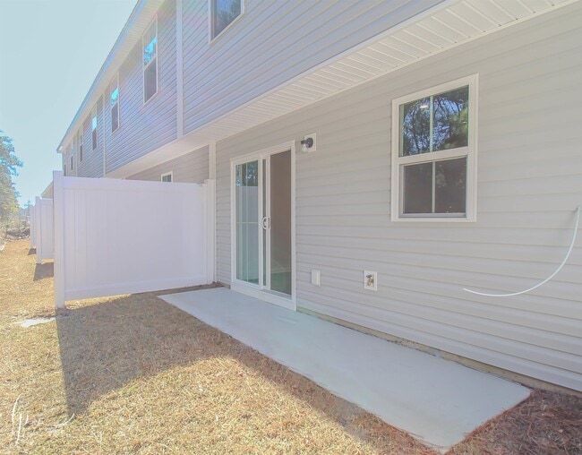 Building Photo - 237 Christiana Ln