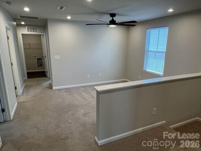 Building Photo - 4320 Bowline Dr