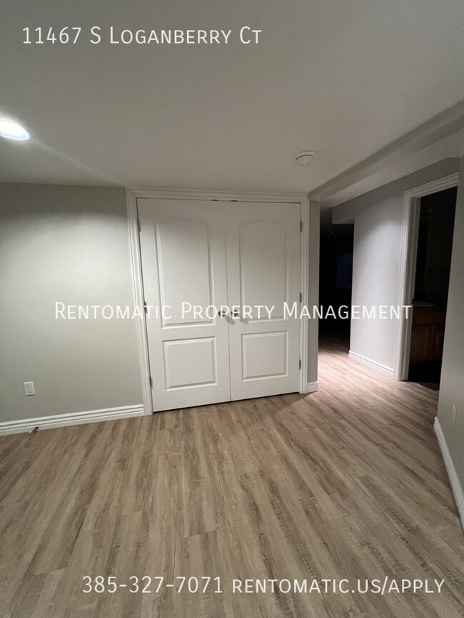 Building Photo - 11467 S Loganberry Ct