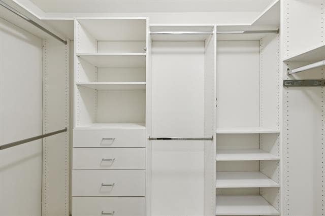 Building Photo - 3605 Tinsdale Dr