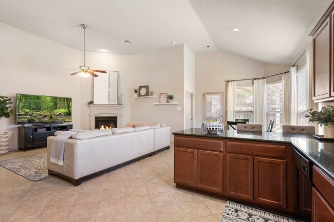Building Photo - 25315 Saddlebrook Ranch Dr