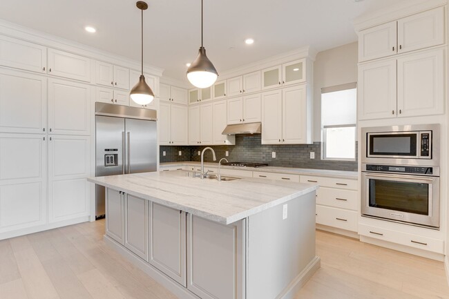 Building Photo - LUXURY 2BEDROOM IN MIRA VILLA W/ STRIP & M...