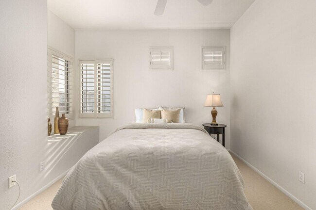 Building Photo - 8270 Hayden Rd