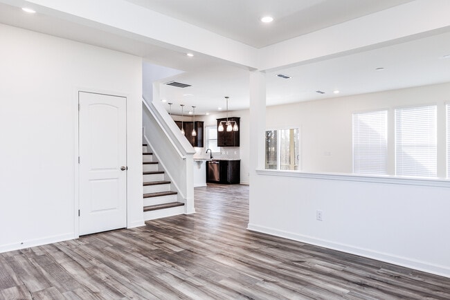 Building Photo - 2710 Turner Pines Dr