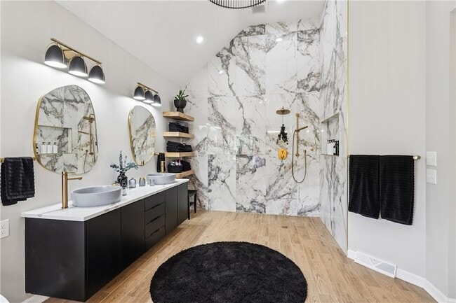 Building Photo - 403 Worth Ct