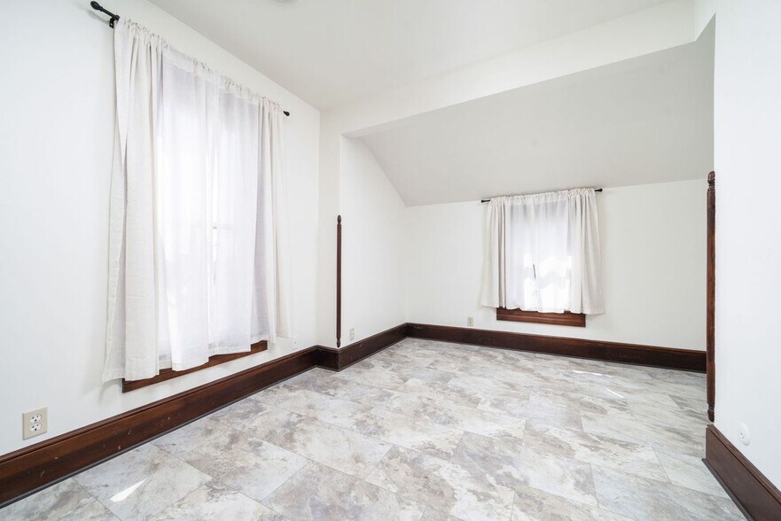 Building Photo - 27171 Pacific St