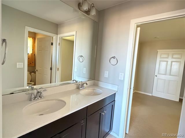 Building Photo - 15937 E Otero Cir