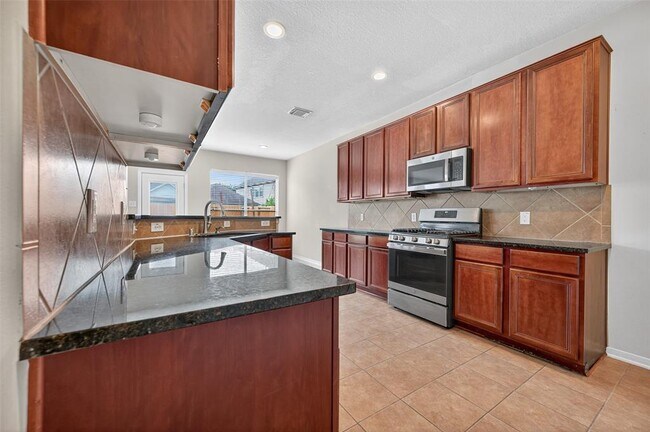Building Photo - 15411 Redbud Dale Ct