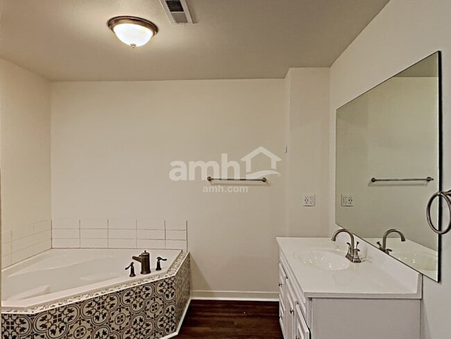 Building Photo - 6737 W Malissa Ann Dr