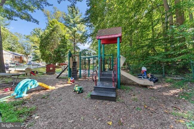 Building Photo - 5602 Kirkham Ct