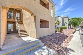 Building Photo - 3151 N Soaring Gulls Dr