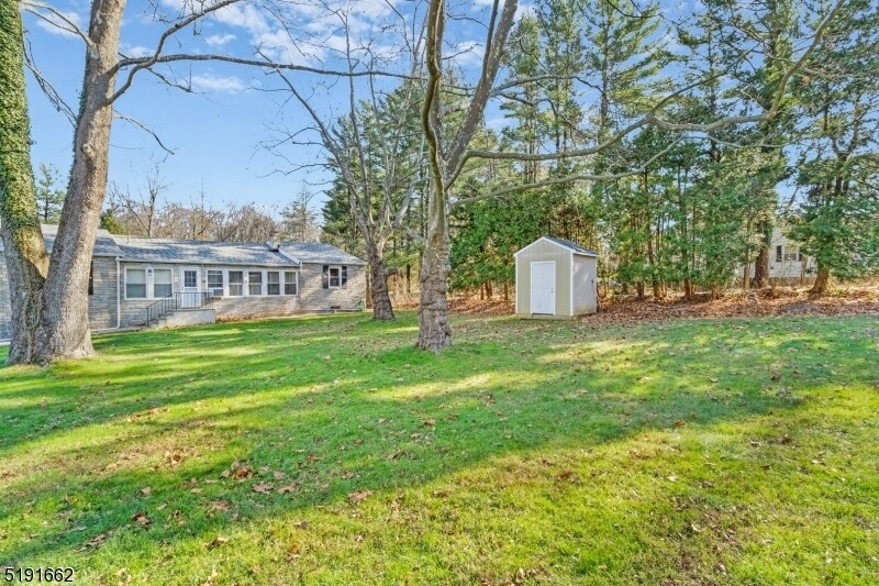 Lawn maintenance included - 27 Hillcrest Rd