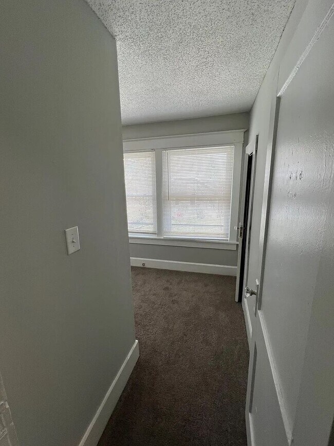 Building Photo - 3418 Clifton St