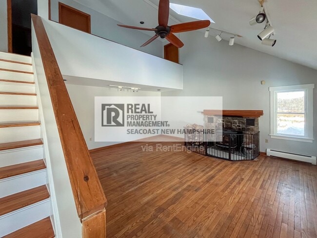 Building Photo - 10 Kelley Rd