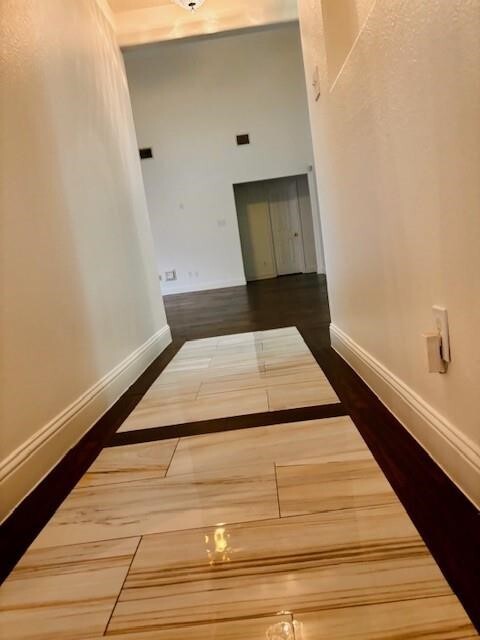 Building Photo - 23915 Floragate Dr