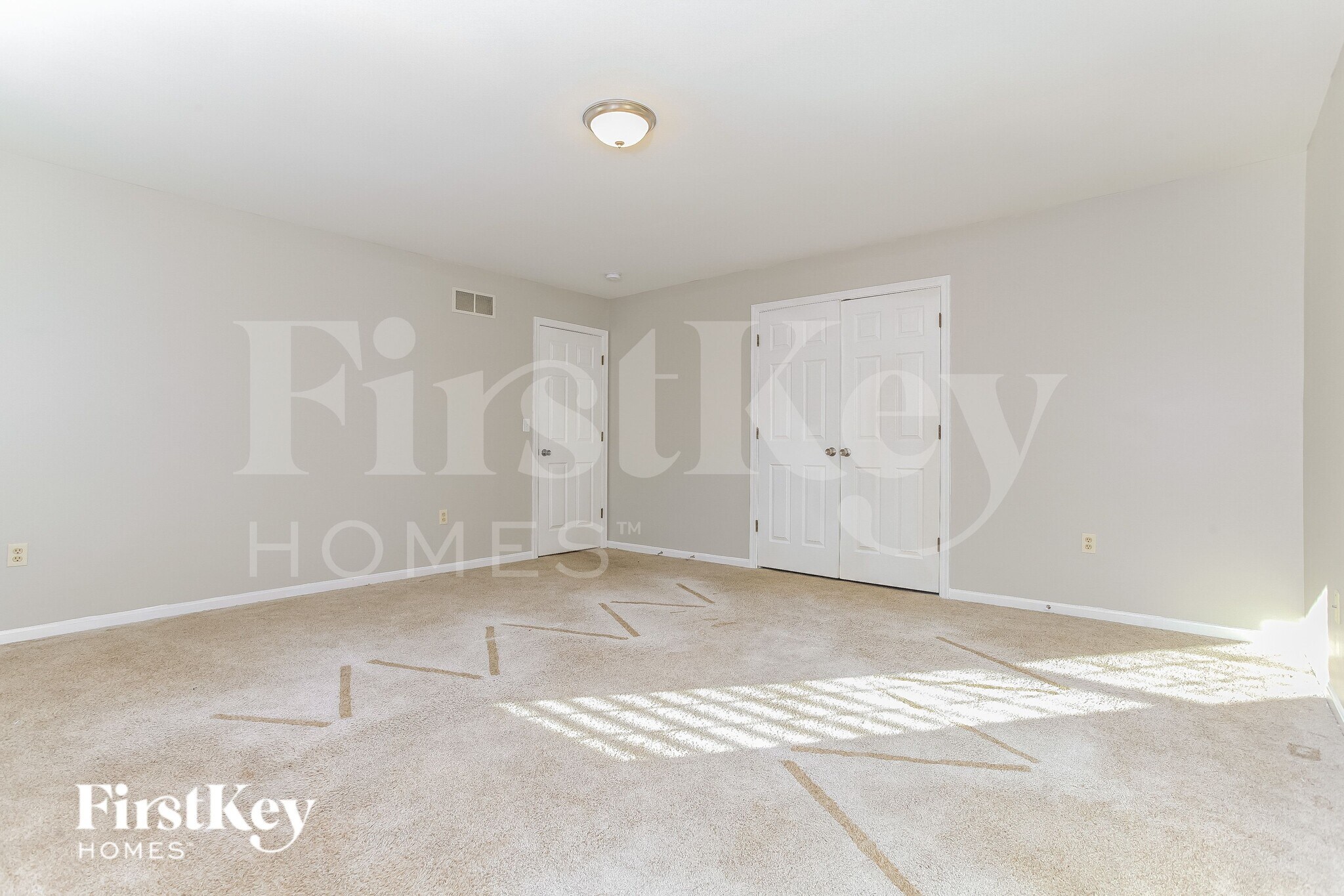 Building Photo - 6012 Kingsgate Dr