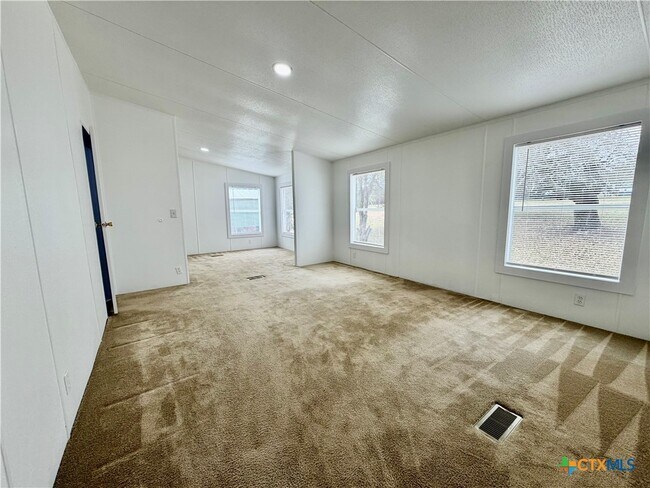 Building Photo - 831 Rolling Block Dr