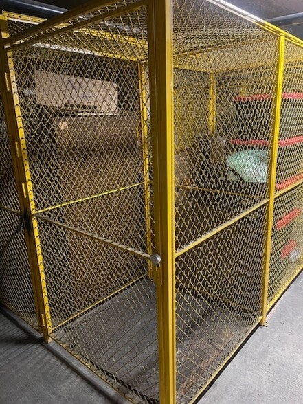 Building Photo - 3650 S Glebe Rd