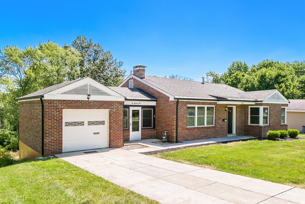 Building Photo - 605 Plantmore Dr