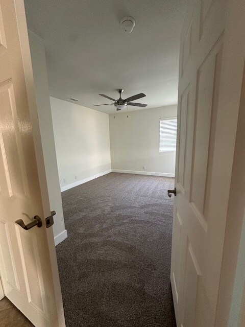 Building Photo - 23657 Cutter Dr