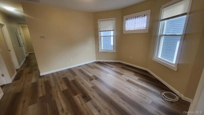 Building Photo - 19 Hoffman Ave