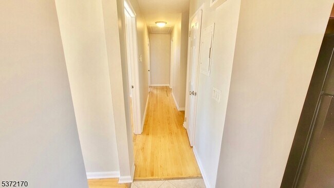 Building Photo - 24 Gall Ave
