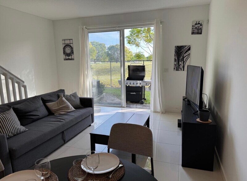 Building Photo - 3596 NW 13th St