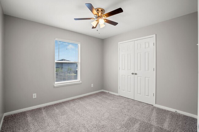 Building Photo - 29022 W Pecos River Ct