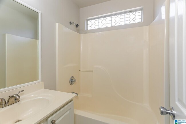 Building Photo - 232 Meriweather Ln