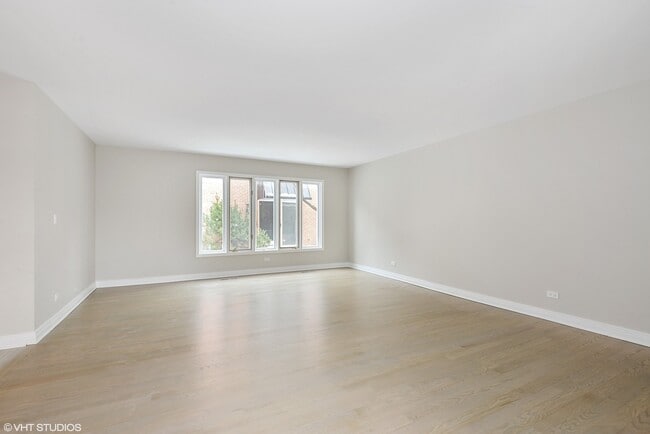 Building Photo - 475 Laurel Ave