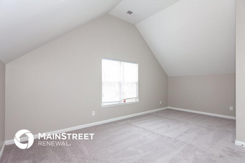 Building Photo - 5139 Kiev Dr