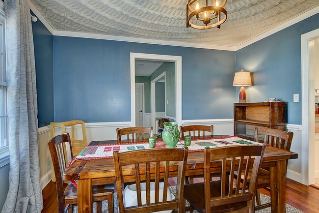 Building Photo - Spacious Ranch in Hickory