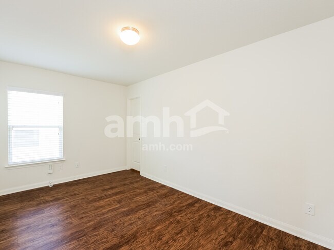 Building Photo - 12207 Siragusa