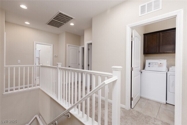 Building Photo - 2872 Glass Vine Ct