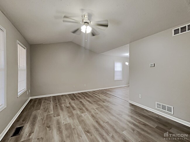 Building Photo - 476 Hale Haven Dr