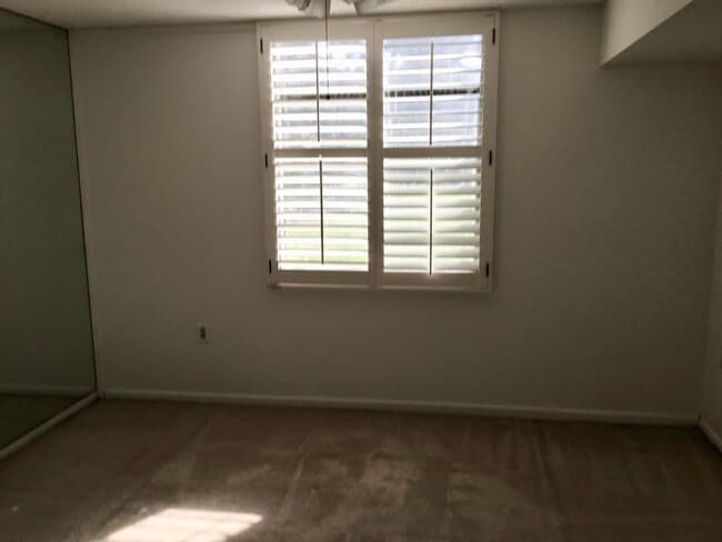 Building Photo - 3636 Whitehall Dr