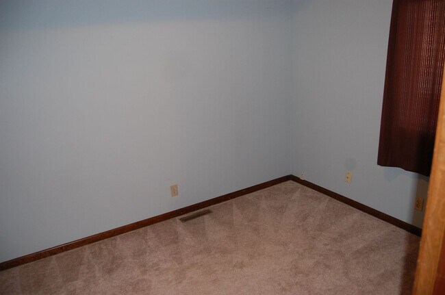 Building Photo - 3724 Clover Cir