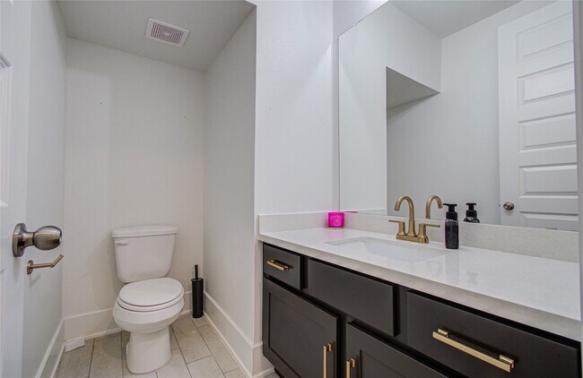 Building Photo - 4211 Limestone Terr