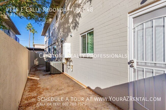 Building Photo - 4114 E Calle Redonda