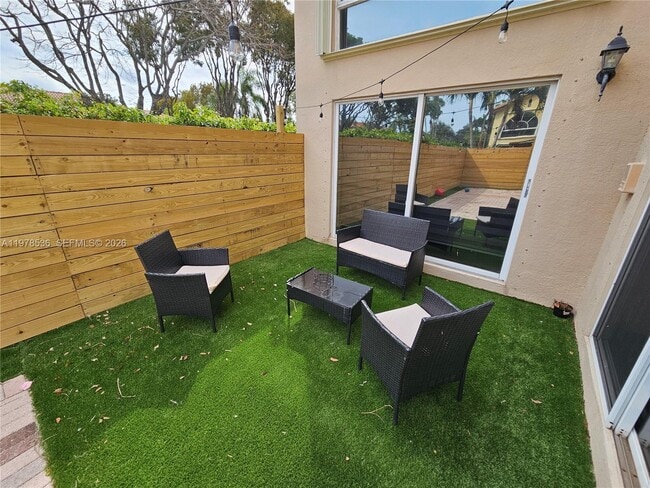 Building Photo - 5201 NW 112th Pl