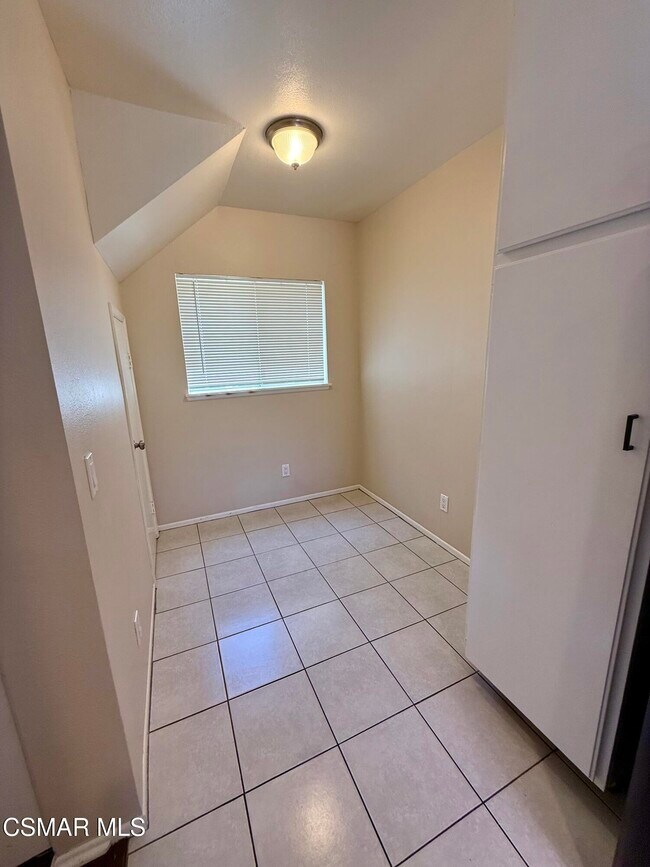 Building Photo - 14855 Campus Park Dr