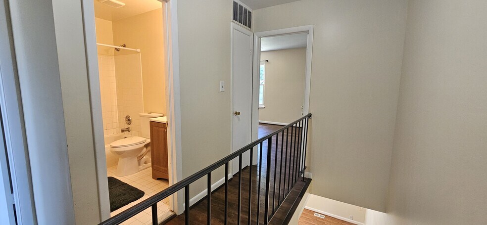 Building Photo - 5420 Quest Ct