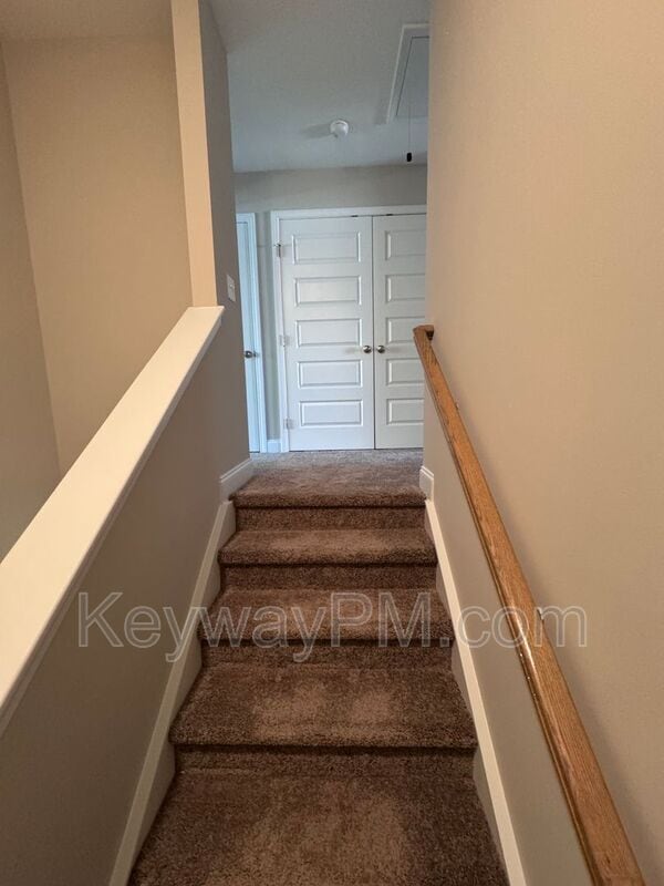 Building Photo - 3045 Venetian Dr