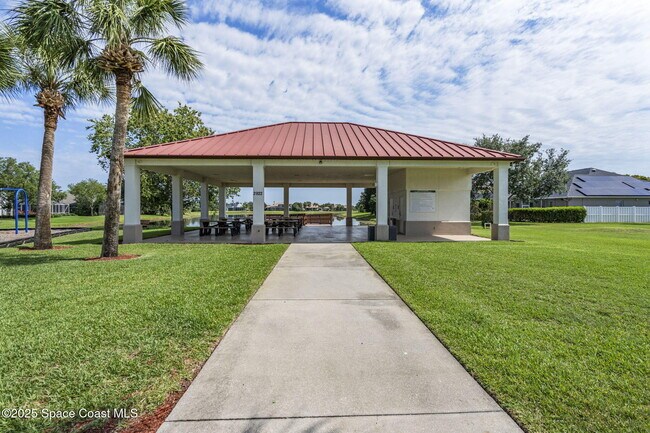 Building Photo - 4650 Chardonnay Dr