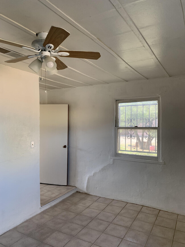 Building Photo - 3025 N Richey Blvd