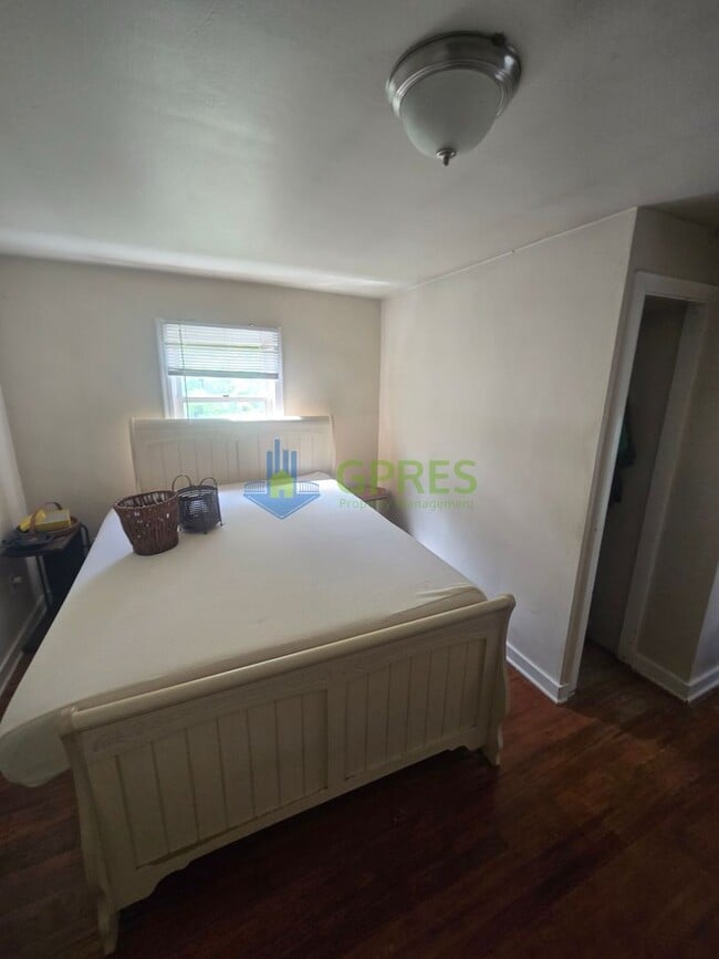 Building Photo - 417 Vogel Dr