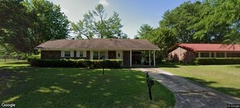 Building Photo - 300 W Greenfield Dr