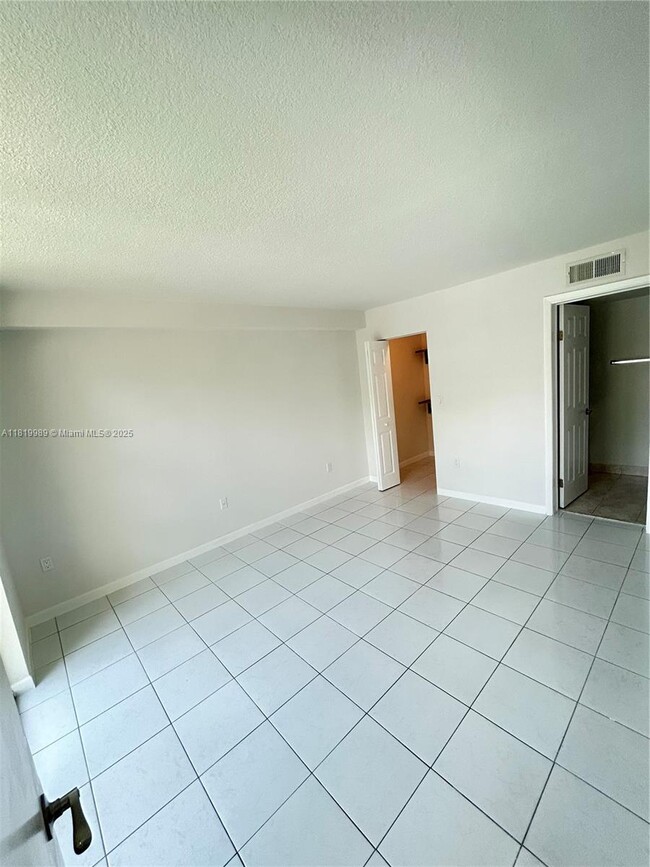 Building Photo - 11750 SW 18th St