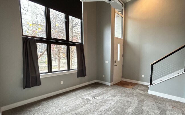 Building Photo - 129 Walnut St